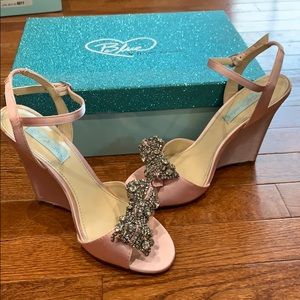 Betsy Johnson Pink Satin Wedge size 7